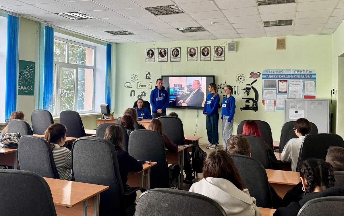 Кинолекторий - просмотр документальных фильмов о работе спецслужб.